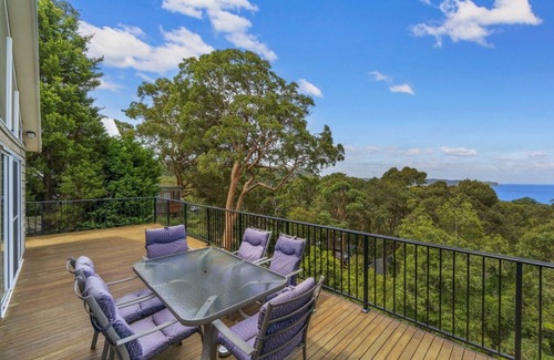 Pearl Beach House | Modern House with Panoramic Views