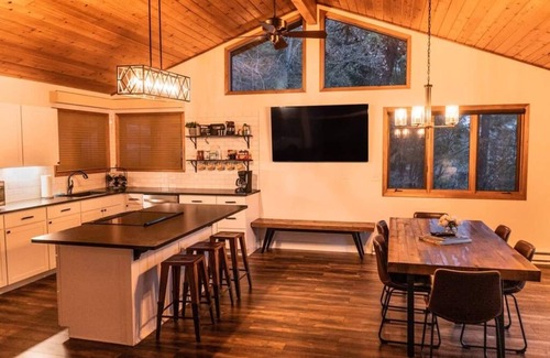 Whitefish House | Modern Lake House w/Hot Tub and Dock