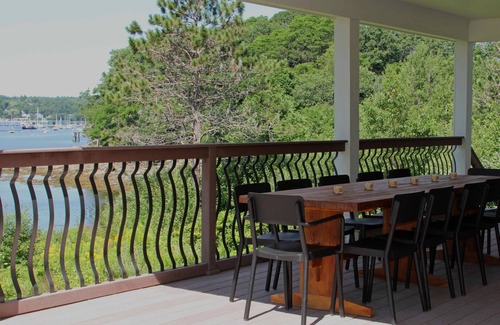 Belfast House | Modern & Large Oceanfront Home Close To Downtown And Amenities