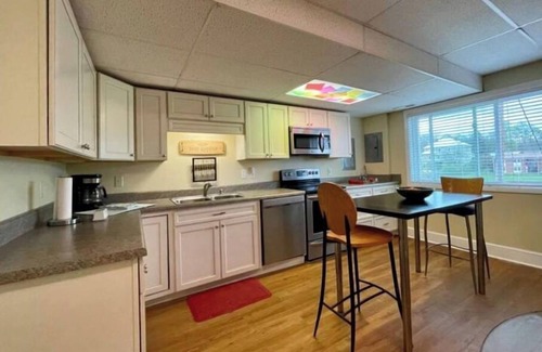 Mars Hill Apartment | Modern Local Boutique Stay