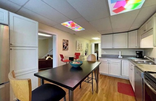 Mars Hill Apartment | Modern Local Boutique Stay