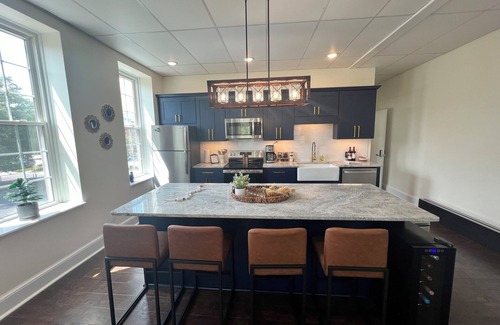 Newberry Apartment | Modern Loft on Main! Downtown Newberry