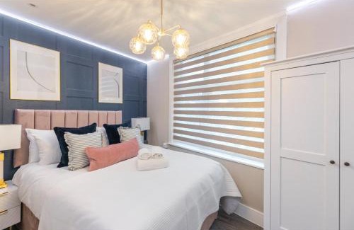 New Cross Apartment | Modern London 3-Bedroom Flat