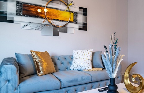 Downtown Baltimore Apartment | Modern Luxe 1BD Apartment with pool