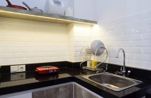 Surabaya Apartment | Modern Luxurious Studio Room at Anderson Supermall Mansion Apartment