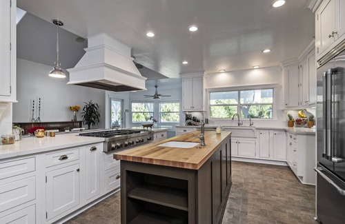 Ojai Other | Modern Luxury Farmhouse Retreat on 10acres -Yoga Studio -hosts 16