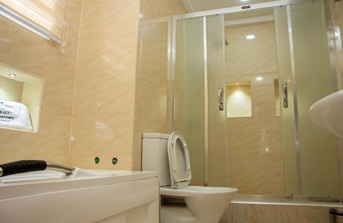 Abuja Villa | Modern Luxury Home W/24H Power Wi-Fi & Security