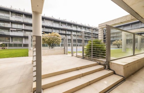 Villa de Vallecas Apartment | Modern Luxury in Prime Location