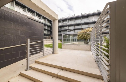 Villa de Vallecas Apartment | Modern Luxury in Prime Location