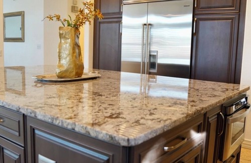 Hampden South House | Modern Luxury in Denver-close to Downtown, Red Rocks. Ski Resort<2hrs away.