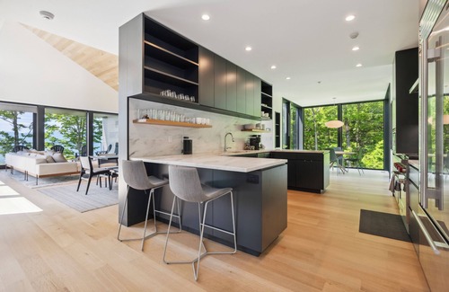Waterbury Center House | Modern Mountain View Architects Dream Home!