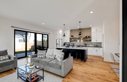 Charlotte House | Modern! New! Built! Duplex! For Families! In Clt! 3 Bedroom Duplex by Redawning