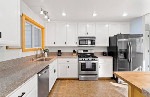 Serra Mesa House | Modern Oasis/Spa with Casita and Spacious Yard