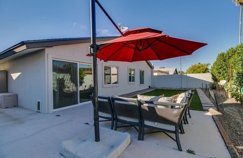 Pima Meadows House | Modern Old Town Scottsdale Home wDesigner Touch
