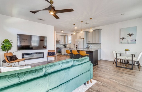 Downtown House | Modern Pensacola Vacation Home w/Private Pool!