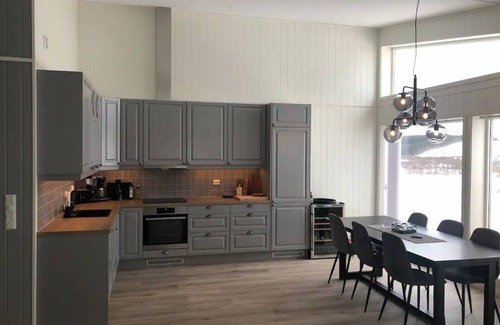 Vestvagøy Condo | Modern penthouse with stunning views!