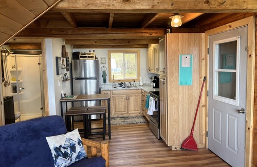 Fritz Creek Cabin | Modern private cabin on 2.27 acres overlooking the bay