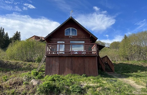 Fritz Creek Cabin | Modern private cabin on 2.27 acres overlooking the bay