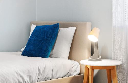 Liverpool House | Modern Private Single Room - Centrally Located at Liverpool - Shared Bathroom
