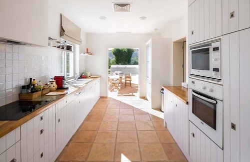 Quinta do Lago Villa | Modern Quinta do Lago villa with pool. Close to beach. W140 - Almancil, Algarve