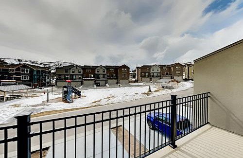Park City House | Modern Retreat Minutes To Park City