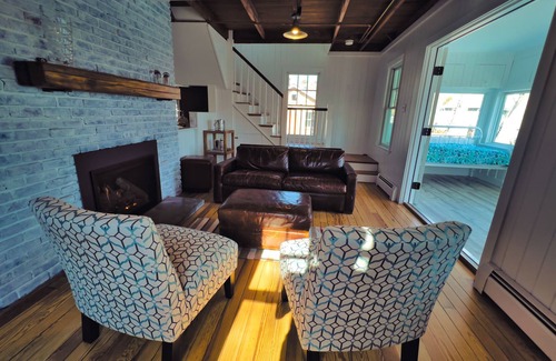 Wareham Center House | Modern Romantic Cottage on Mirror Cove