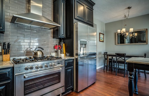 Plymouth House | Modern Romantic Townhouse in the Heart of the White Mountains