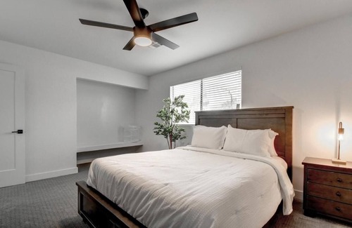 Security Acres House | Modern Scottsdale Escape