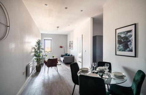Liverpool Apartment | Modern & Spacious 2 Bed Apartment in Waterloo Liverpool