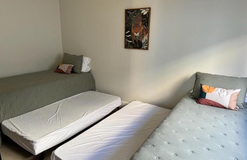 Aparecida Apartment | Modern, spacious with beach view!