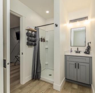 Coeur d'Alene Apartment | Modern Studio #11 - Food Trucks & Mins to CDA Lake