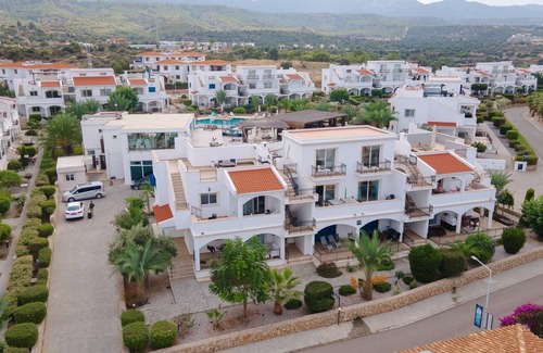 Esentepe Apartment | Modern studio apartment with lovely sea view