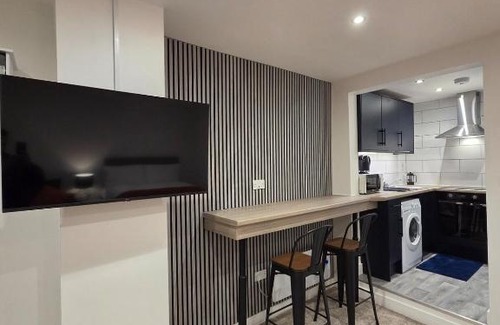 Blackburn Apartment | Modern Studio Apartment in Blackburn Town Centre