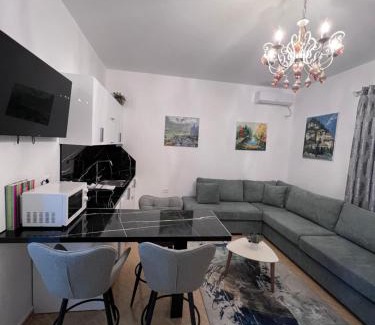 Tirana Apartment | Modern Studio Apartment in a Villa - Tiranë