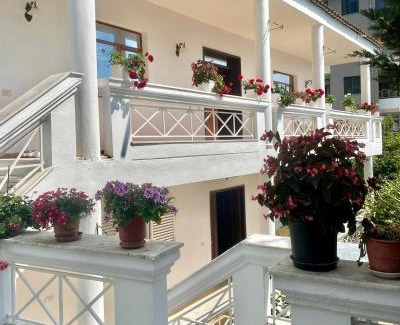 Tirana Apartment | Modern Studio Apartment in a Villa - Tiranë