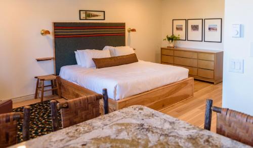 Peak 9 Apartment | Modern Studio Breckenridge