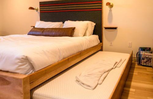 Peak 9 Apartment | Modern Studio Breckenridge