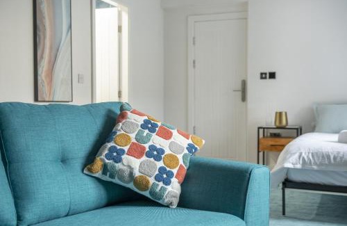Arnold Apartment | Modern Studio in Central Arnold