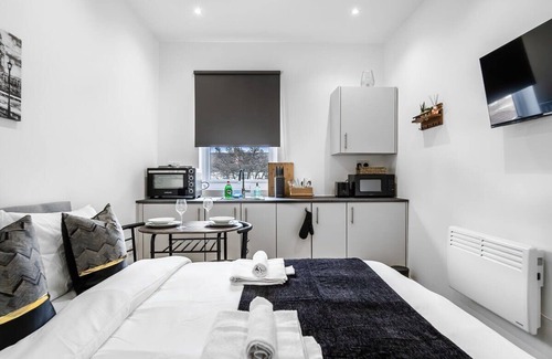 Wembley Central Apartment | Modern Studio Rooms in Wembley 4 DUP