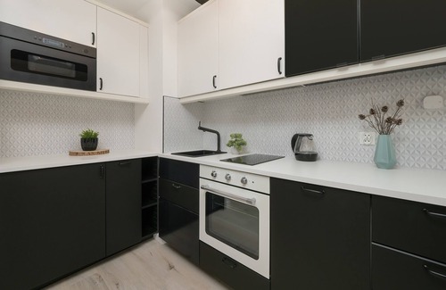 Lodz Apartment | Modern Studio With Balcony by Renters