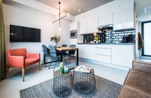 Czaar Peterbuurt Apartment | Modern style 2 bedroom apartment in Eastern Amsterdam