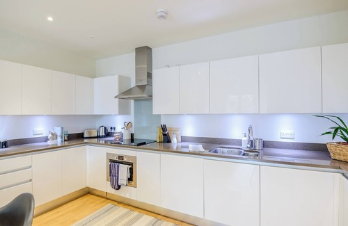 Vincent Square Apartment | Modern & Stylish 3 Bedroom in Central London