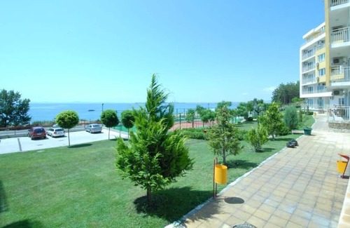 Intsaraki Apartment | Modern stylish holiday apartment