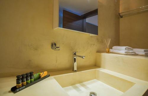 Itea Apartment | Modern, Stylish Maisonette