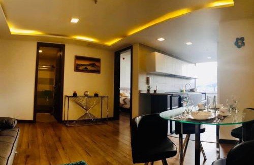 Financial District Apartment | Modern Suite, excellent location!