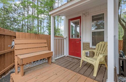 Roswell House | Modern Tiny Cabin for two