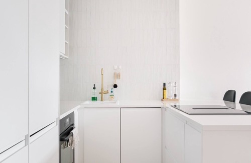 Kallio Apartment | Modern Top-Floor Apt. in Helsinki