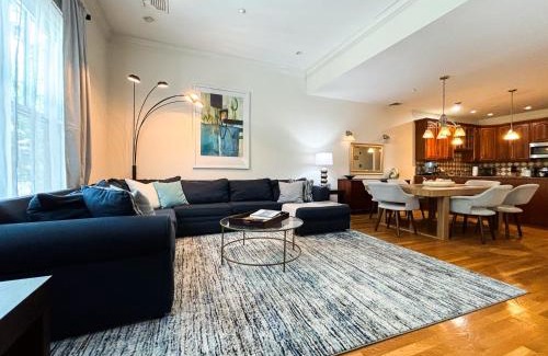 Brookline House | Modern Townhome,boston Vacation,2 Bath,pkg,deck