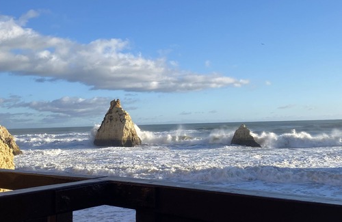 Prainha Villa | Modern villa, swimming pool and walking 5 minutes to the beach, no traffic.