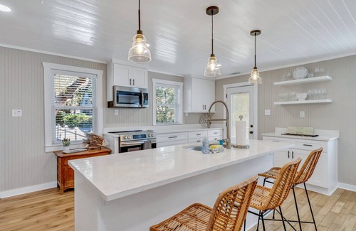 Savannah House | Modern Waterfront Cottage on Wilmington by Lucky Savannah